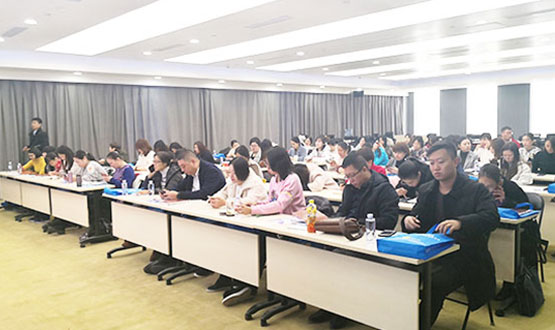 助力企業(yè)發(fā)展，預(yù)防社保風(fēng)險(xiǎn)——諾亞人力資源《社保入稅風(fēng)險(xiǎn)分析》公開課圓滿舉辦